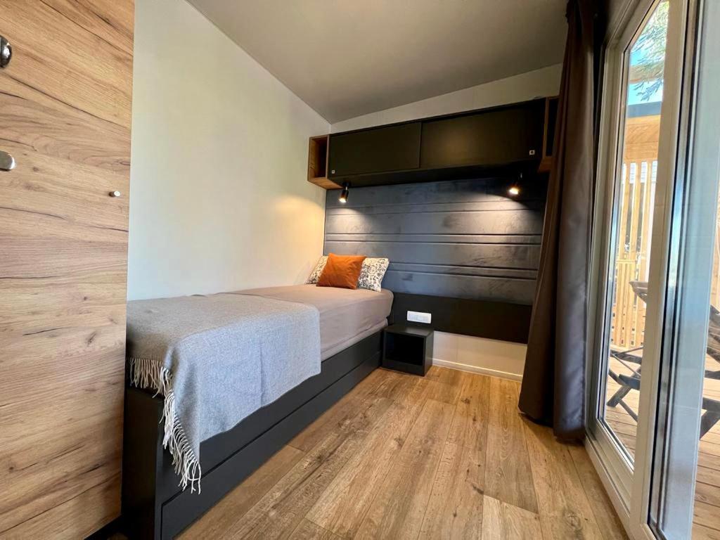 Villa Family Grand De Luxe Mobilhome Selce Bagian luar foto