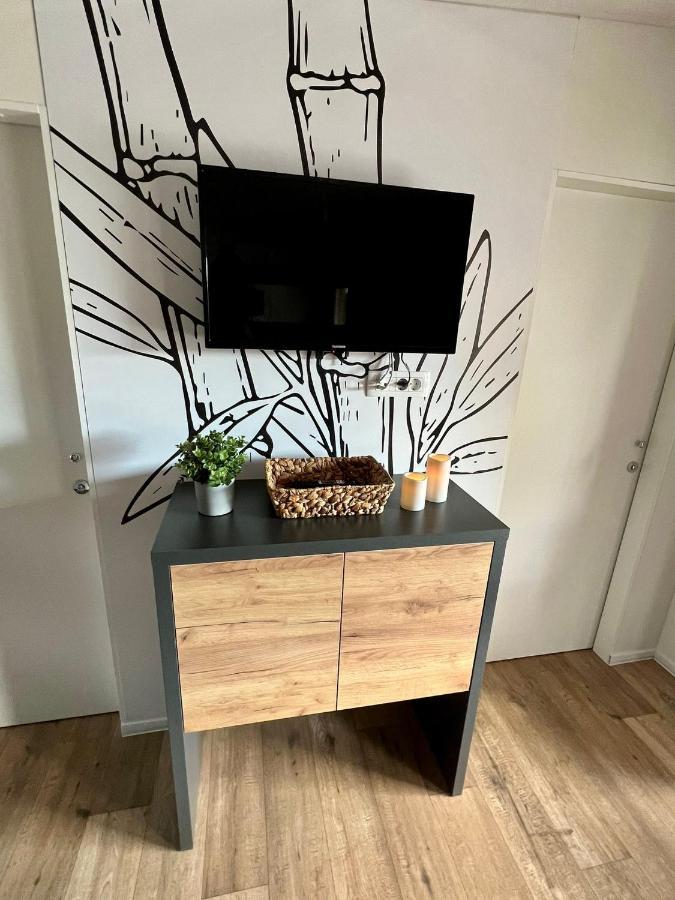 Villa Family Grand De Luxe Mobilhome Selce Bagian luar foto