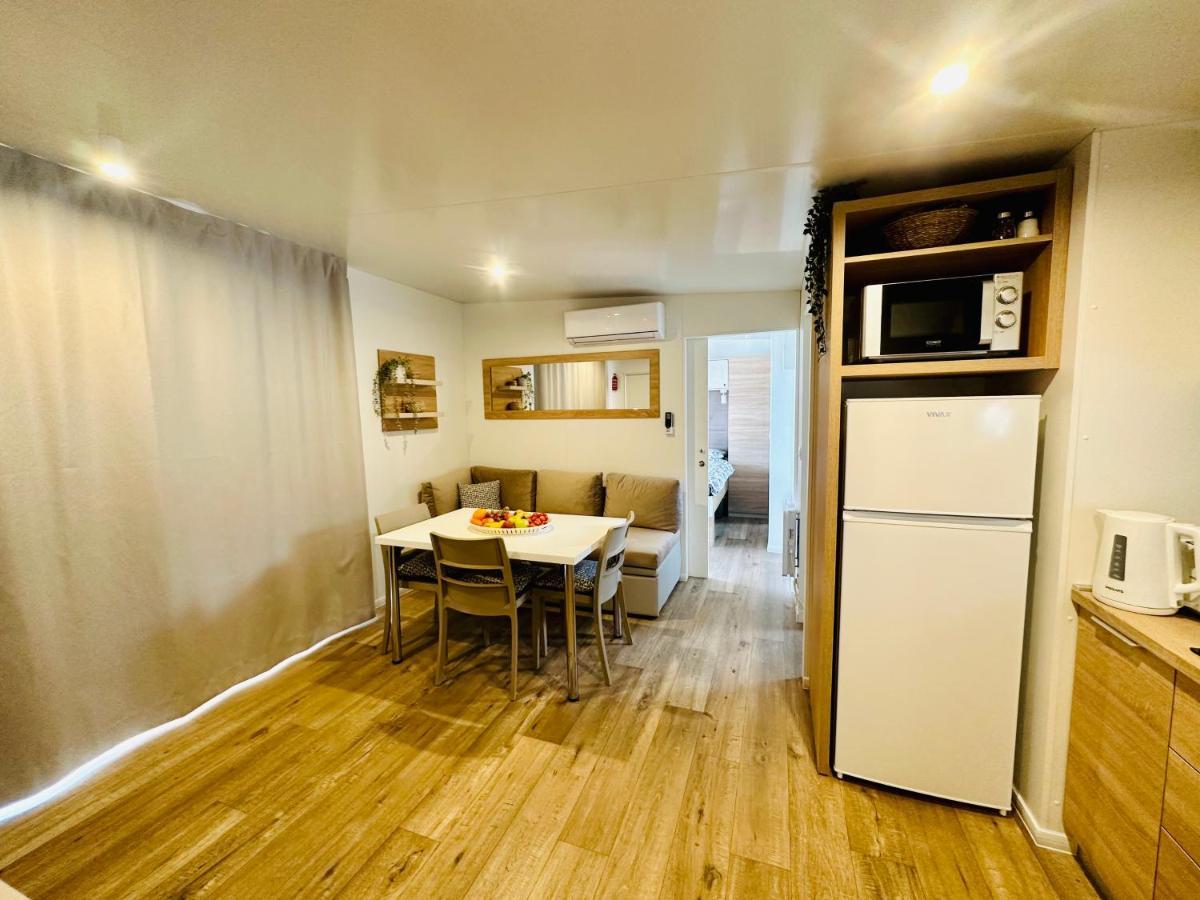 Villa Family Grand De Luxe Mobilhome Selce Bagian luar foto