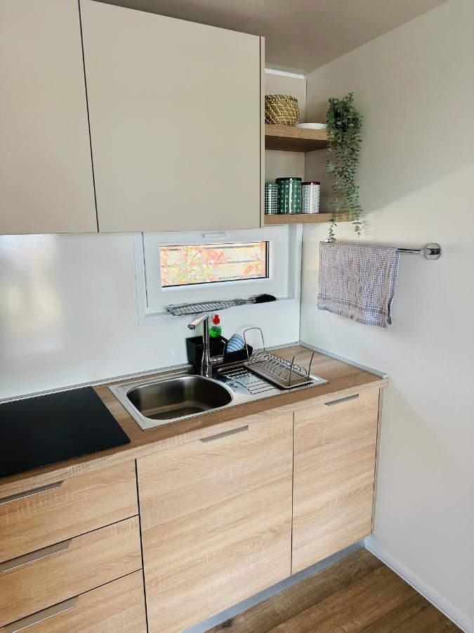 Villa Family Grand De Luxe Mobilhome Selce Bagian luar foto